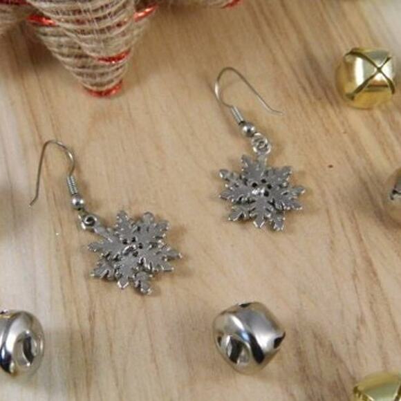 Vintage Snowflake Earrings, Silver Snowflake Holiday Hook Earrings - Picture 1 of 6